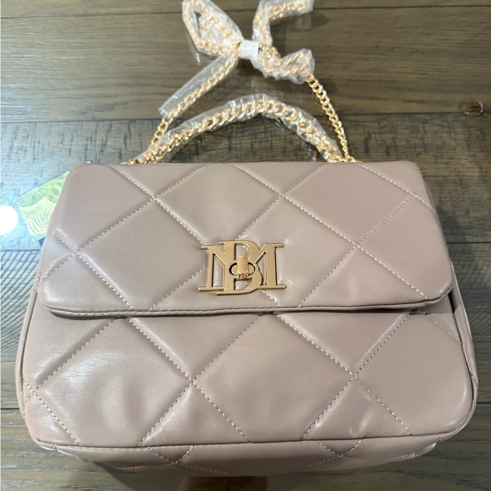 Badgley Mischka Quilted Shoulder Bag, Gold Chain Accent tan taupe beige gift - Picture 2 of 9